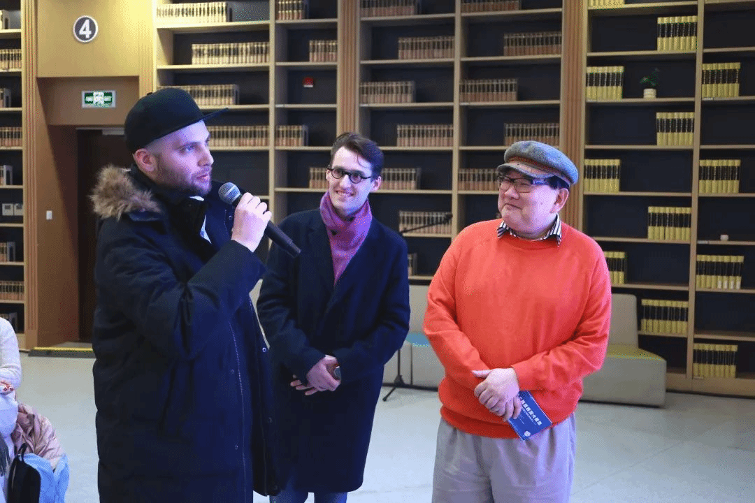 A9AA5B1F2BB8251C7A8672EBE6E_1A90FBBA_4F926