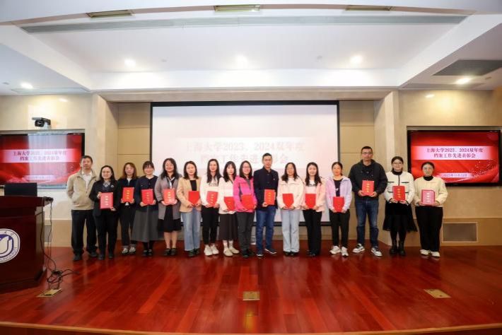 70E2B83CF69FDBA4F6F0CD4E492_BBB13CA8_CAE4