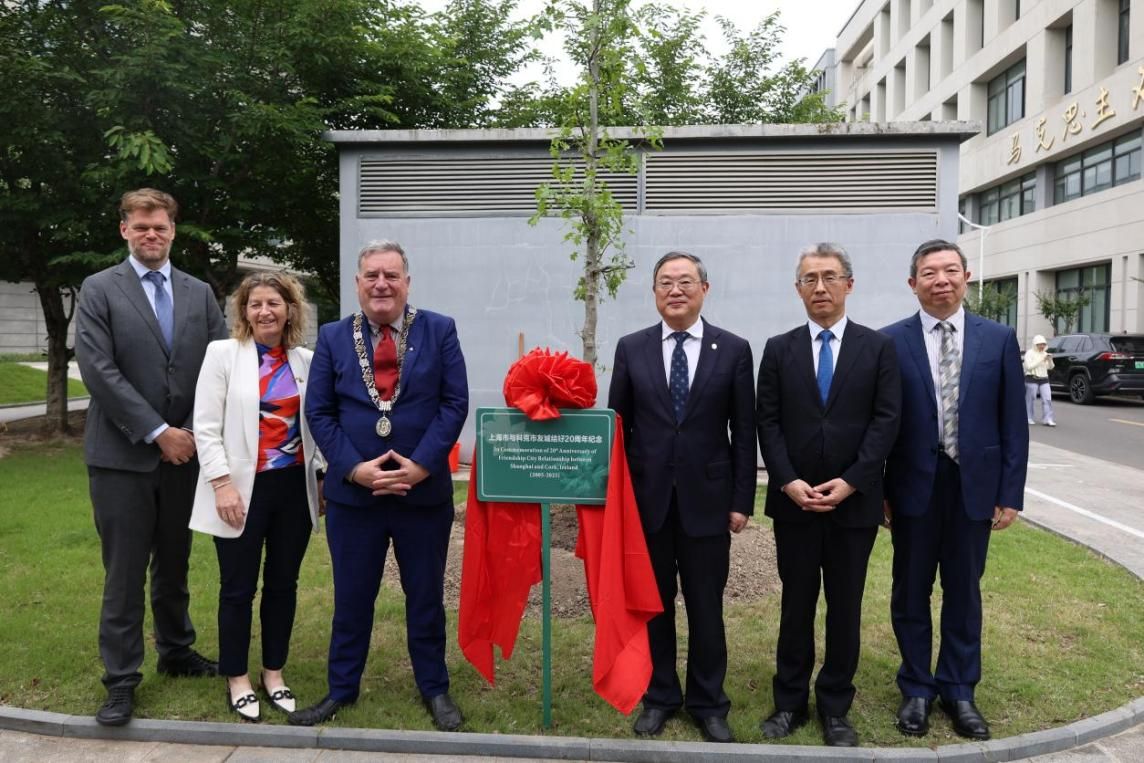 6FCBE7AD29E06F9B5A05F92E100_68F816E9_27236