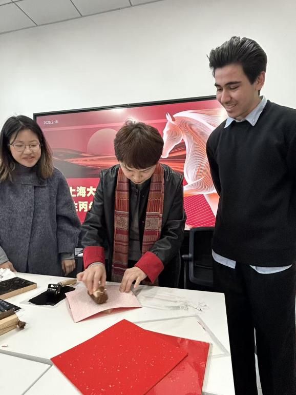 79D1590F7886A379BBEDB2B9FBF_DE400CAB_EB45